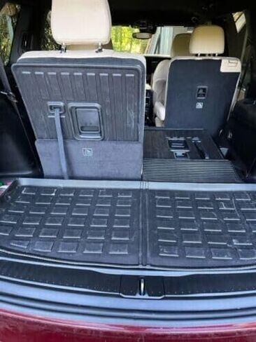 بطانة البضائع-حصيرة جذع لجيب Grand Grand Cherokee L (7 مقاعد) 2021-2025-حصيرة جذع مقاومة للطقس للسيارات ذات الشفاه المرتفعة للشفرة ذات الصبغة. in Saudi Arabia