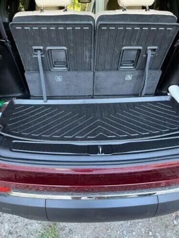 بطانة البضائع-حصيرة جذع لجيب Grand Grand Cherokee L (7 مقاعد) 2021-2025-حصيرة جذع مقاومة للطقس للسيارات ذات الشفاه المرتفعة للشفرة ذات الصبغة. in Saudi Arabia