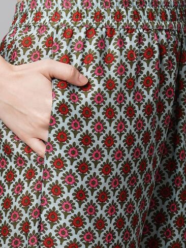 Women's Cotton Blend Straight Printed Kurta With Pant & Dupatta Set in Kuwait