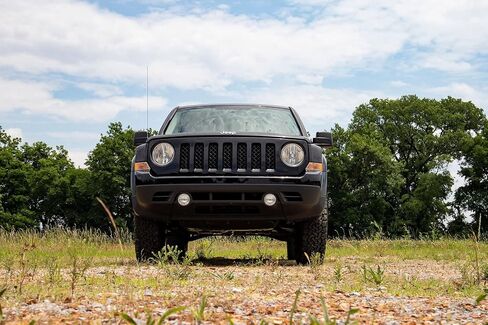 Rough Country 2" N3 Strut Lift Kit for 2010-2017 Jeep Patriot 4WD - 66532 in Saudi Arabia