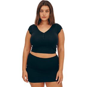 Women's Core Sport Short Sleeve Henley V-Neck Tee in Saudi Arabia