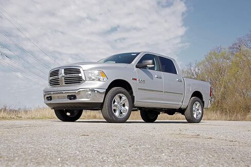 Rough Country 1.5-2" Leveling Kit for 2002-2005 Ram 1500 4WD - 3592 in Saudi Arabia