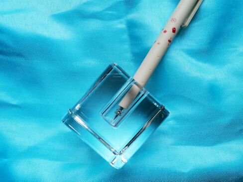 Crystal Glass Pen Holder Honeycomb Desk Accessory Fountain Pen Office Supplies Party & Gift Idea Home Decor (HONEYCOMB) in Kuwait