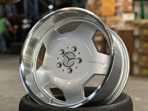 جديد 18 بوصة متداخلة AMG Monoblock Wheel (مجموعة من 4) ، PCD 5x112 ، الإزاحة الأمامية 25 الإزاحة الخلفية 25 ، اللون - الفضة (الأمامية 18x8J الخلفية 18x9J) in Saudi Arabia