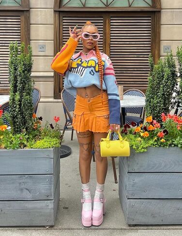 Aelfric Eden Cute Subtins Closing Collock Stripe Stripe Sweater Cartoons Cartoent in Saudi Arabia