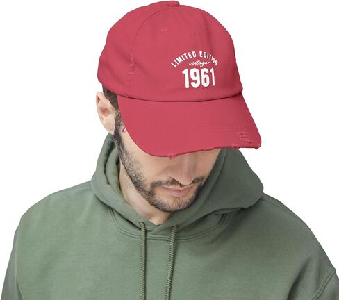 Limited Edition Vintage 1961 Baseball Cap - Retro Congended Hat للرجال والنساء ، هدية عيد ميلاد قابلة للتعديل ، كلاسيكية عتيقة in Kuwait