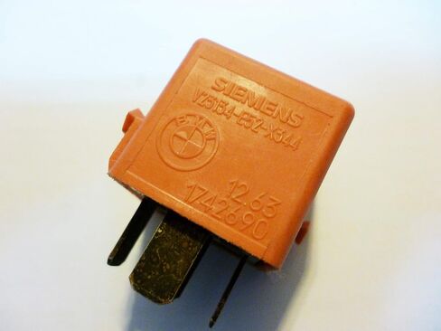 BMW 12-63-1-742-690 - Relay Changer Salmon Red 613020 in Saudi Arabia