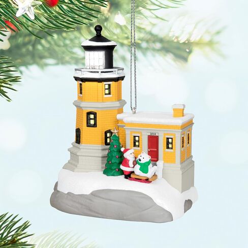 Hallmark Themsake Christmas Ornament 2025 ، Holiday Lighthouse 2025 مع الضوء ، الهدايا لعشاق عيد الميلاد in Saudi Arabia