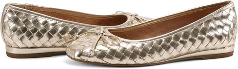 Easy Spirit Women's Ballet Flat in Saudi Arabia