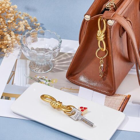 2pcs Keychain Clips with Rings Figure 8 Keychain 3.35 inch Vintage Alloy Keychains Golden Detachable Keyring with Brass Ring for Purse Backpack Ornament in Saudi Arabia
