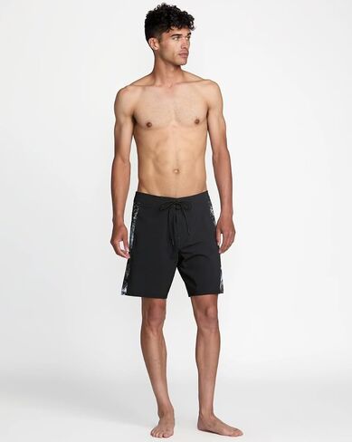 RVCA Hawaii Apex II 18 "4-Way Stretch Trunk Board Short in Saudi Arabia