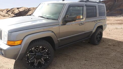 IKON MOTORSPORTS Tape On External Window Visor, Deflector Compatible with 2006-2010 Jeep Commander, Slim Tinted Acrylic in Saudi Arabia