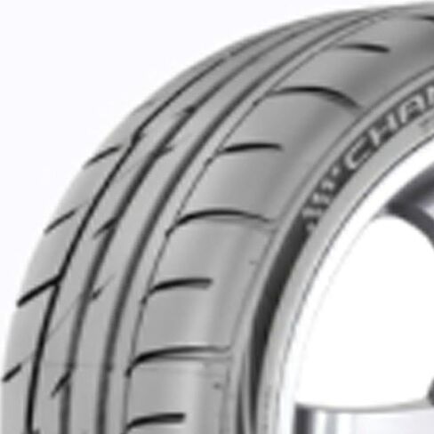 GT Radial Champiro SX2 Summer 235/40ZR17 90W إطار الركاب in Saudi Arabia