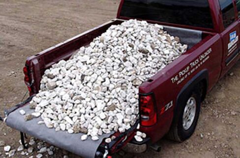 Truck Bed Unloader - LH3000 - Fits Full Size Trucks in Saudi Arabia