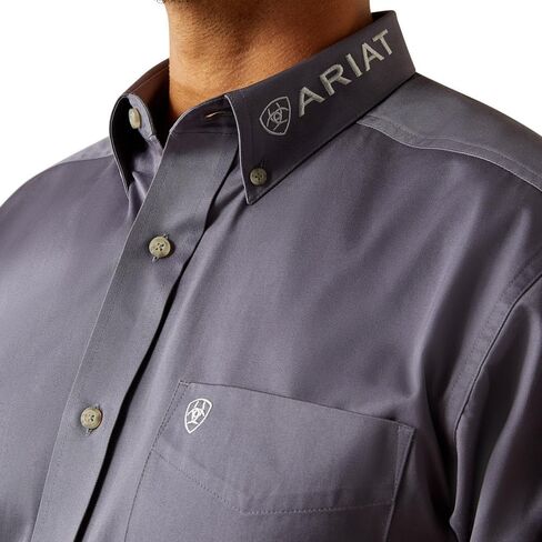 قميص شعار فريق ARIAT للرجال الفضي in Saudi Arabia