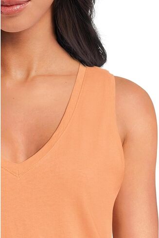 Madewell Women's Northside V-Neck Tank in Saudi Arabia