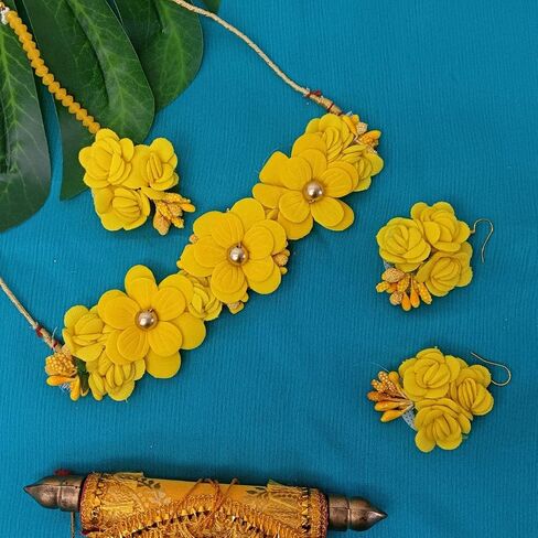Efulgenz Indian Haldi Jewelry Set Floral Flower Jewelry Choker Necklace Earrings Maang Tikka Set Handmade Jewelry for Women Wedding Haldi Mehandi Jewelry in Saudi Arabia