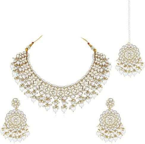Aheli Silver مطلي بـ Kundan & Green Beads قلادة قلادة قلادة متدلية وأقراط Maangtikka مجموعة هدية للمجوهرات العرقية للنساء in Kuwait