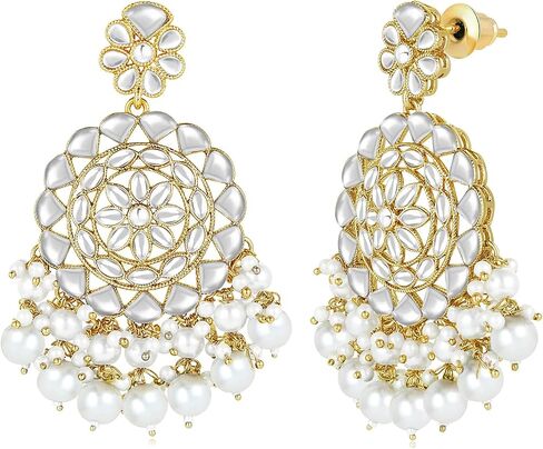 Aheli Silver مطلي بـ Kundan & Green Beads قلادة قلادة قلادة متدلية وأقراط Maangtikka مجموعة هدية للمجوهرات العرقية للنساء in Kuwait