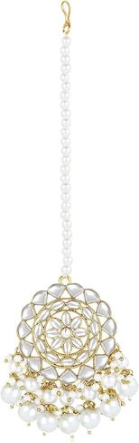 Aheli Silver مطلي بـ Kundan & Green Beads قلادة قلادة قلادة متدلية وأقراط Maangtikka مجموعة هدية للمجوهرات العرقية للنساء in Kuwait
