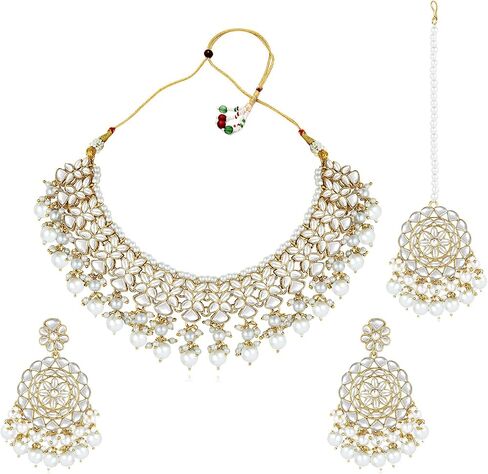 Aheli Silver مطلي بـ Kundan & Green Beads قلادة قلادة قلادة متدلية وأقراط Maangtikka مجموعة هدية للمجوهرات العرقية للنساء in Kuwait