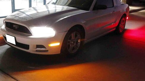 عدسة IJdmtoy المدخنة ذات الدخان الأبيض/الأحمر الكامل لعلامة LED KIT متوافقة مع 2010-14 Ford Mustang ، مدعوم من إجمالي 144-SMD LED ، استبدل مصابيح Sidemarker OEM in Saudi Arabia