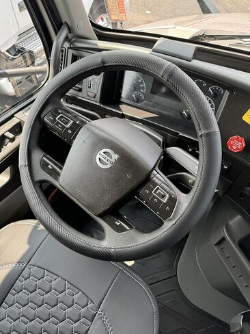 Steering Wheel Cover 18 INCH Size Faux Leather SEMI Truck in Kuwait