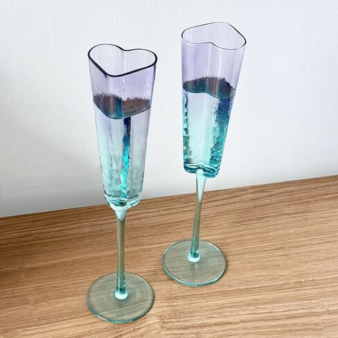 TANG SONG Set of 2 Heart Shaped Top of The Cup Elegant Wedding Champagne Glass Set for Parties Weddings Birthdays Anniversaries in Kuwait