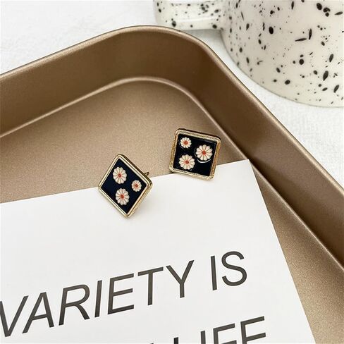 MALOYANVE 925 Sterling Silver Sunflower Studs Earrings for Women Dainty Cute 14k Gold Plated Vintage Boho Daisy Flower Piercing Stud Earrings Jewelry in Kuwait