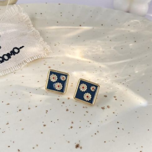 MALOYANVE 925 Sterling Silver Sunflower Studs Earrings for Women Dainty Cute 14k Gold Plated Vintage Boho Daisy Flower Piercing Stud Earrings Jewelry in Kuwait