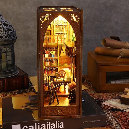 مجموعة زوايا كتب المكتبة السحرية - مجموعة أدوات بيت الدمى الخشبية ثلاثية الأبعاد لمنزل مصغر DIY للبالغين والمراهقين، ديكور لإدراج رف الكتب، بناء نموذج، هدية حرفية للعائلة والأصدقاء in Saudi Arabia