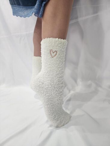 Ultra Soft Fuzzy Socks for Women & Men- Warm & Cozy Cloud Socks for Sleeping, Gifts, Travel, Lounge Wear - 2 pairs in Saudi Arabia