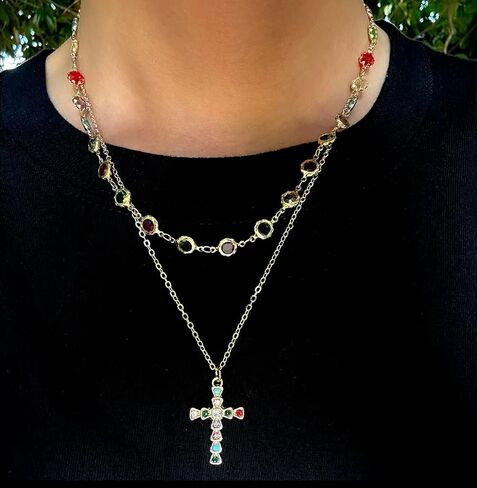 Gold Statement Necklaces for Women and Men – Vintage-Inspired Jewelry Featuring Chokers, Long Gold Layering Chains, Cross Pendants, Daisy Pearls, Floral Details, Colorful Gemstones & Rhinestones – Elegant Coquette, Y2K, Old Money & Unisex Aesthetic Fashio in Kuwait