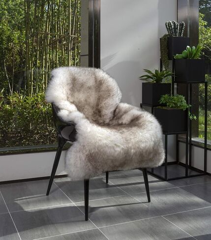 WaySoft New Zealand Sheepskin Area Rug – Genuine Fluffy Wool, Multiple Sizes, Bedroom or Living Room Decor(2ft x 3ft,Ivory) in Kuwait