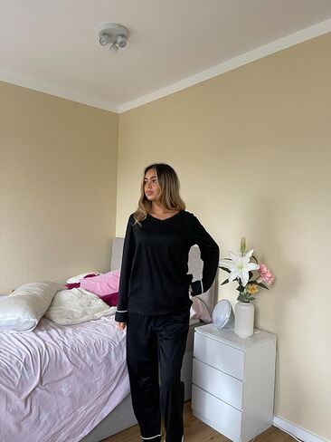 Ekouaer Womens Pajama Sets 2 piece Lounge Sets for Women V-neck Long Sleeve Top and Elastic Waist Pants with Pockets in Saudi Arabia