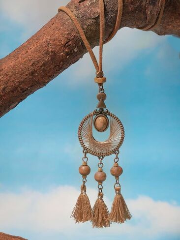 قلادة شرابة خشبية من Minachi Bohemian وسلسلة جلدية وارتداء يوم عطلة على الشاطئ ، هدية للنساء in Saudi Arabia