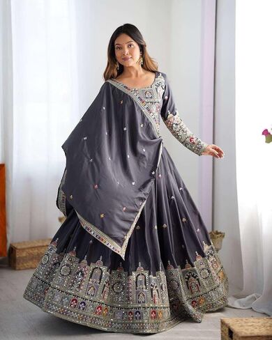 undie store تسلسل الحرير الكريب للسيدات و Zari العمل Rajsthani Lehenga Choli مع DuPatta in Saudi Arabia