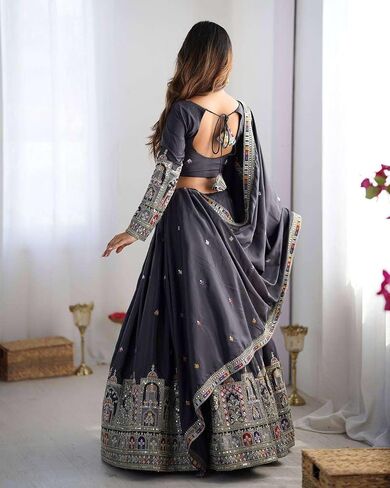 undie store تسلسل الحرير الكريب للسيدات و Zari العمل Rajsthani Lehenga Choli مع DuPatta in Saudi Arabia