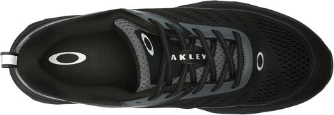 حذاء رياضة Oakley للرجال in Saudi Arabia