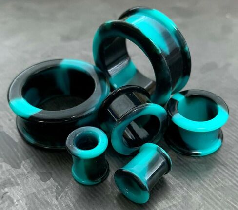 زوج من Teal & Black Combliv Galaxy Silicone Double Flare Tunnel - مقاييس المقابس - مجوهرات الجسم in Saudi Arabia