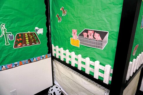CTP Star Bright Colorful Stars on Black EZ Border, Bulletin Board Border Top Classroom Decorating Accents (Creative Teaching Press 10982) in Saudi Arabia