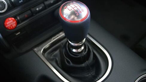 Blue Oval Industries OEM FR3Z-7213-C Red 6 Speed Shift Knob for 2016-2020 Ford Mustang Shelby GT350 in Saudi Arabia