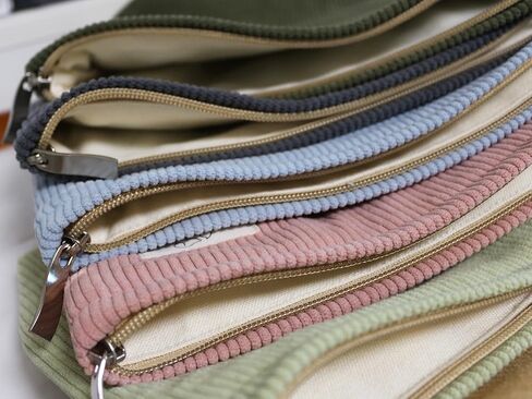 Happyheidi Navy Green Corduroy Bag Bag Cosmetic Actmetic Pouch in Kuwait