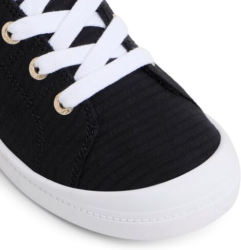 Roxy Women's Bayshore Plus Sneaker in Saudi Arabia