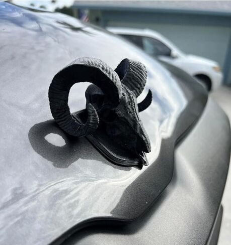 الرابع والخامس Gen 09+ Hood Ram Skull Padge Emblem in Saudi Arabia
