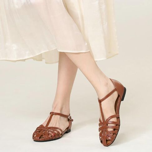 Women's Closed Toe Flat Sandals Trendy Strappy Gladiator Shoes with Ankle Strap Boho Dressy Summer Sandals 2025 in Saudi Arabia