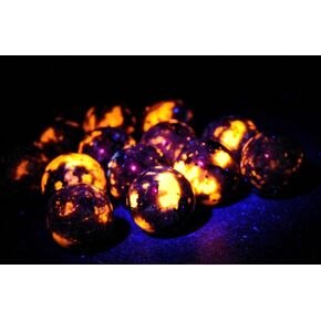 HQRP 1pc 16mm yooperlite syenite كرة متوهجة تحت الأشعة فوق البنفسجية sodalite غنية clast w/nepheline pegmatite مصقول الأحجار الكريستال الكرة المعدنية - الصين in Saudi Arabia