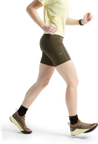 Arc'teryx Essent High-Rise Utility Short 8 Women's | High-Rise 8" Trail Short with Bounce-Free Storage in Kuwait