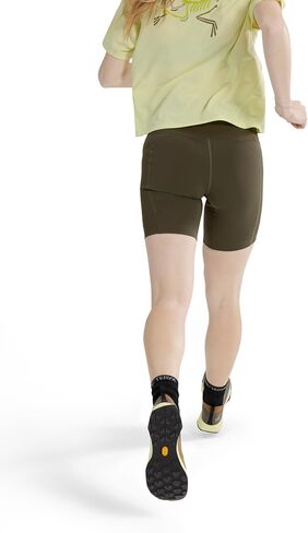 Arc'teryx Essent High-Rise Utility Short 8 Women's | High-Rise 8" Trail Short with Bounce-Free Storage in Kuwait