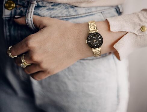 Jessica Simpson Diamond Collection Women's Watch, Classic Quartz, Metal Band, Round Faceted Crystal Face, Elegant Dress Watch for Women in Kuwait